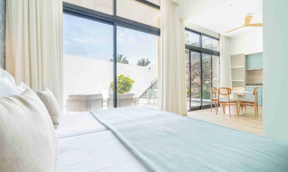 Porto Moniz Hotel | 2 Studios Stay – Relax on Balcony Near Ocean and Pools - 0.1 mile + Breakfast!