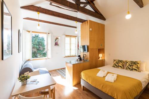 Paranhos Apartment | 731 Costa Cabral Metro Residence