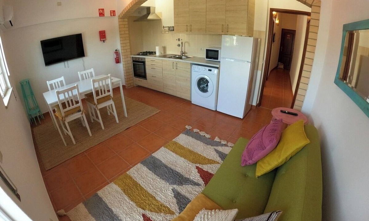 Sao Bras de Alportel Apartment | Algarve T1 apartment w/balcony S. Brás de Alportel