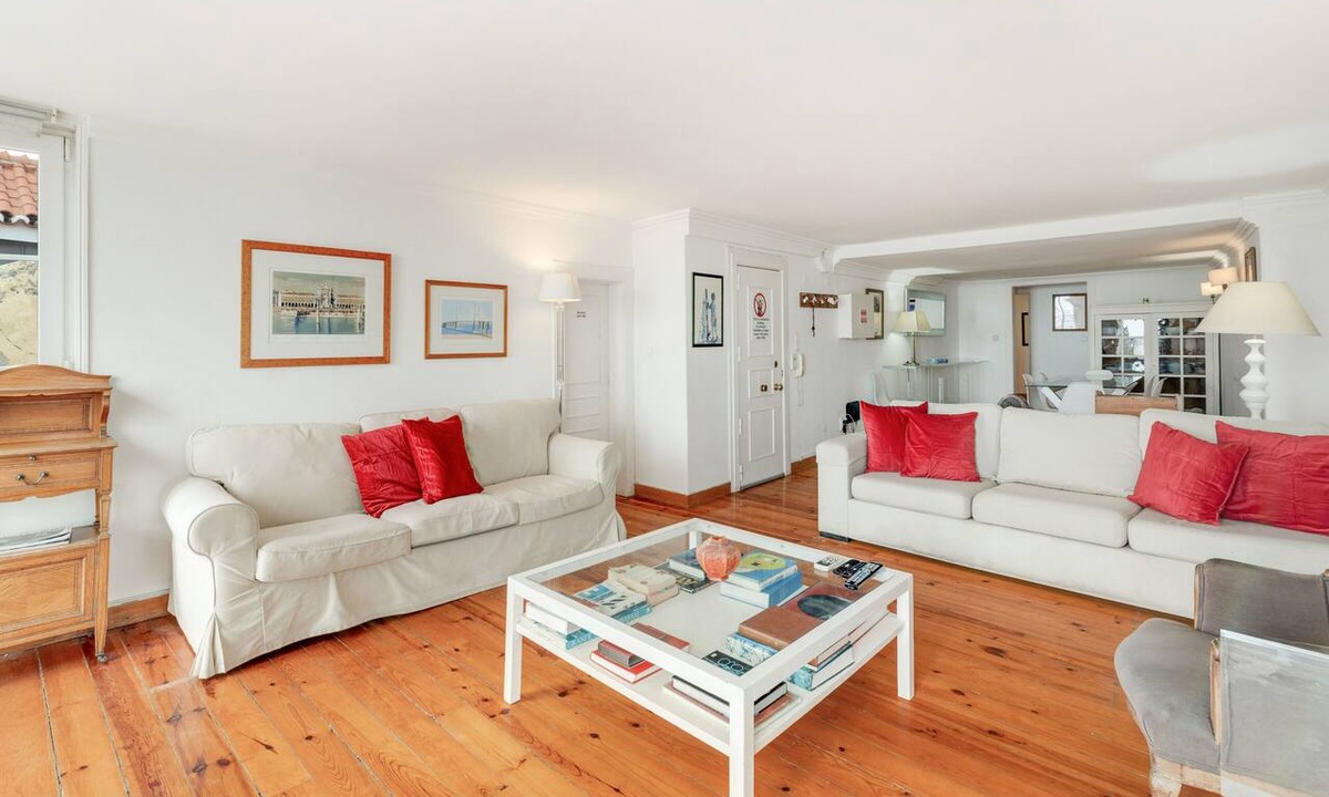 Santa Maria Maior Apartment | Apartment 'Alfama Com Vista Rio' with Balcony, Wi-Fi and Air Conditioning