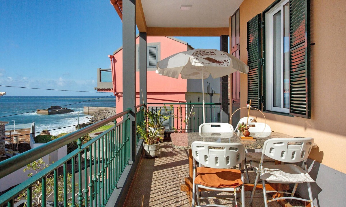 Ponta do Sol Apartment | Apartment 'Orquidea T3' with Sea View, Private Terrace and Wi-Fi Access