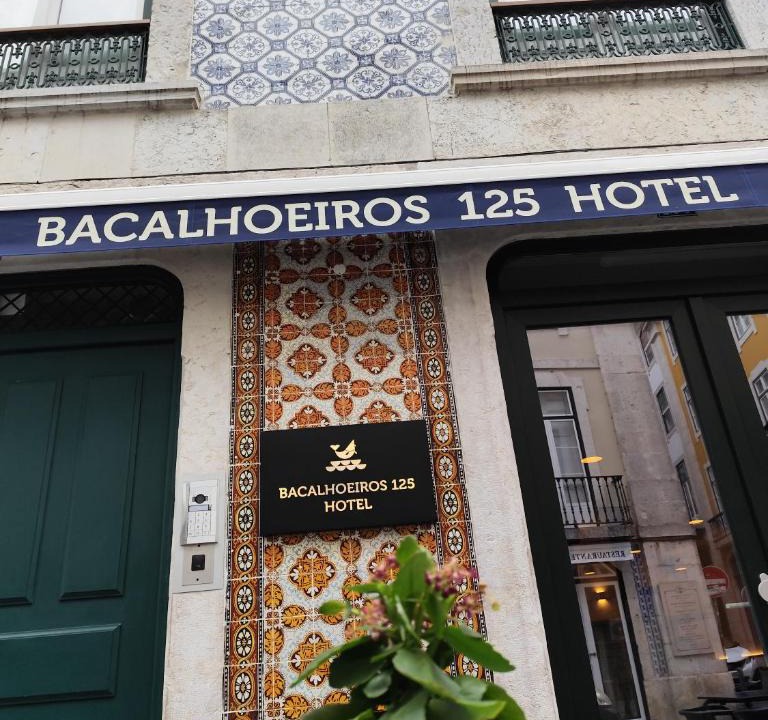 Santa Maria Maior Hotel | Bacalhoeiros 125 Hotel