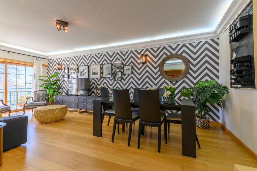 Carcavelos Apartment | Carcavelos Beach