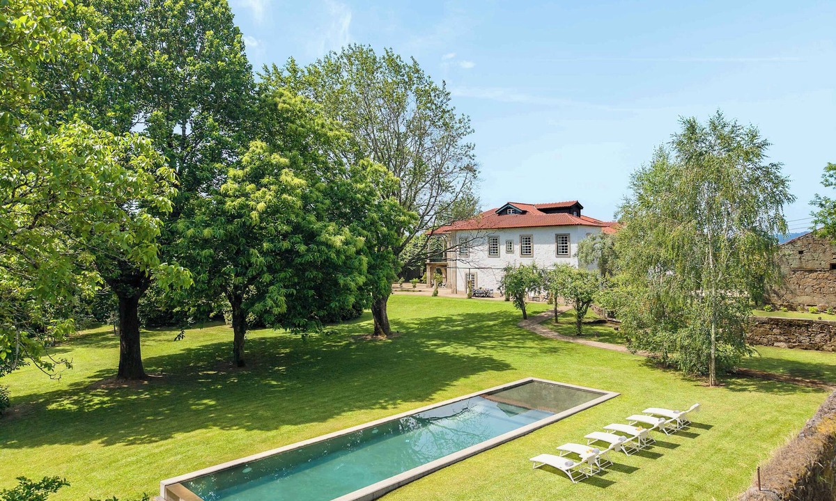 Pico House | Carcavelos Manor House by Portugal Active