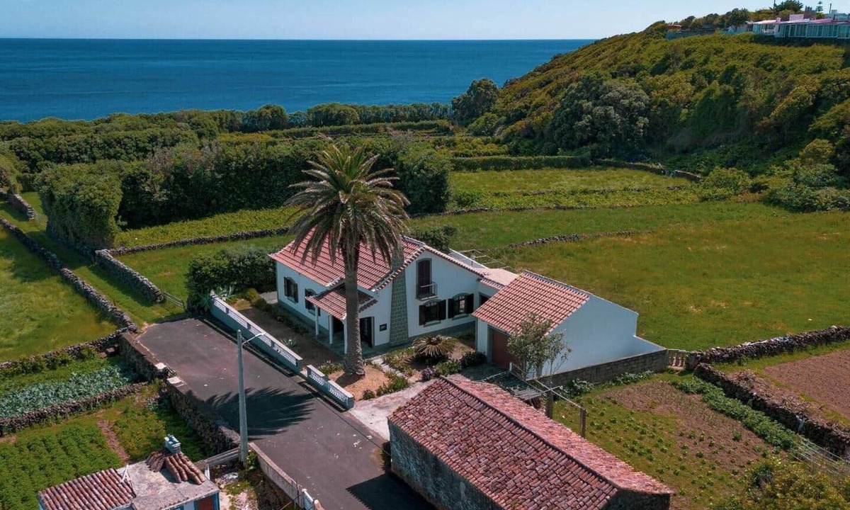 Biscoitos House | Casa 3 Marias Angra do Heroísmo
