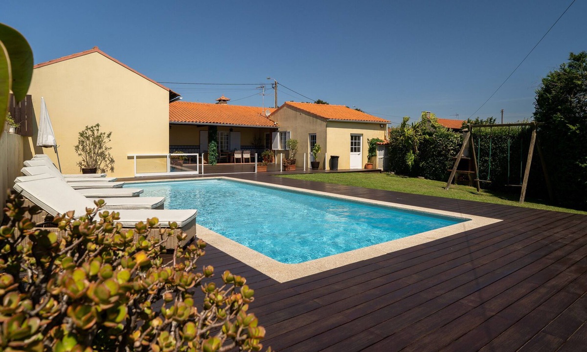 Rates House | Casa Canto: Villa with Private Heated Pool, Wi-Fi, and Air Conditioning