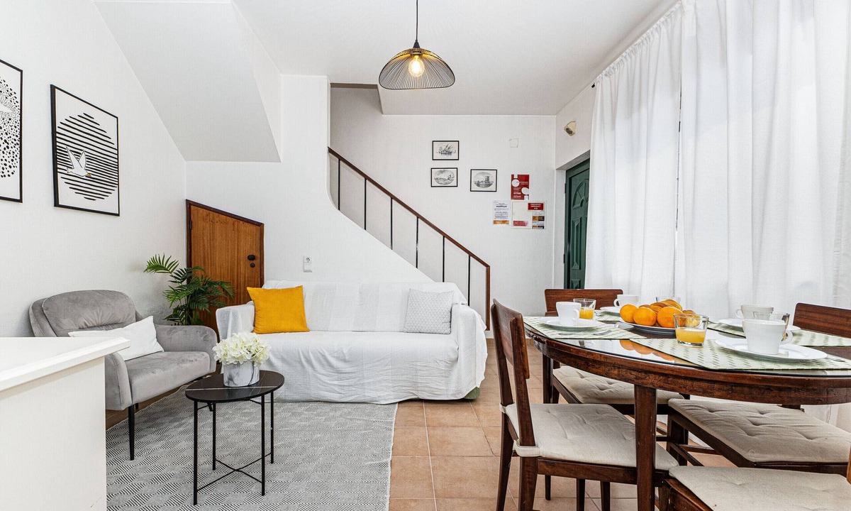 Lagos Ski Chalet | Casa Gaivota | Traditional house in central Lagos