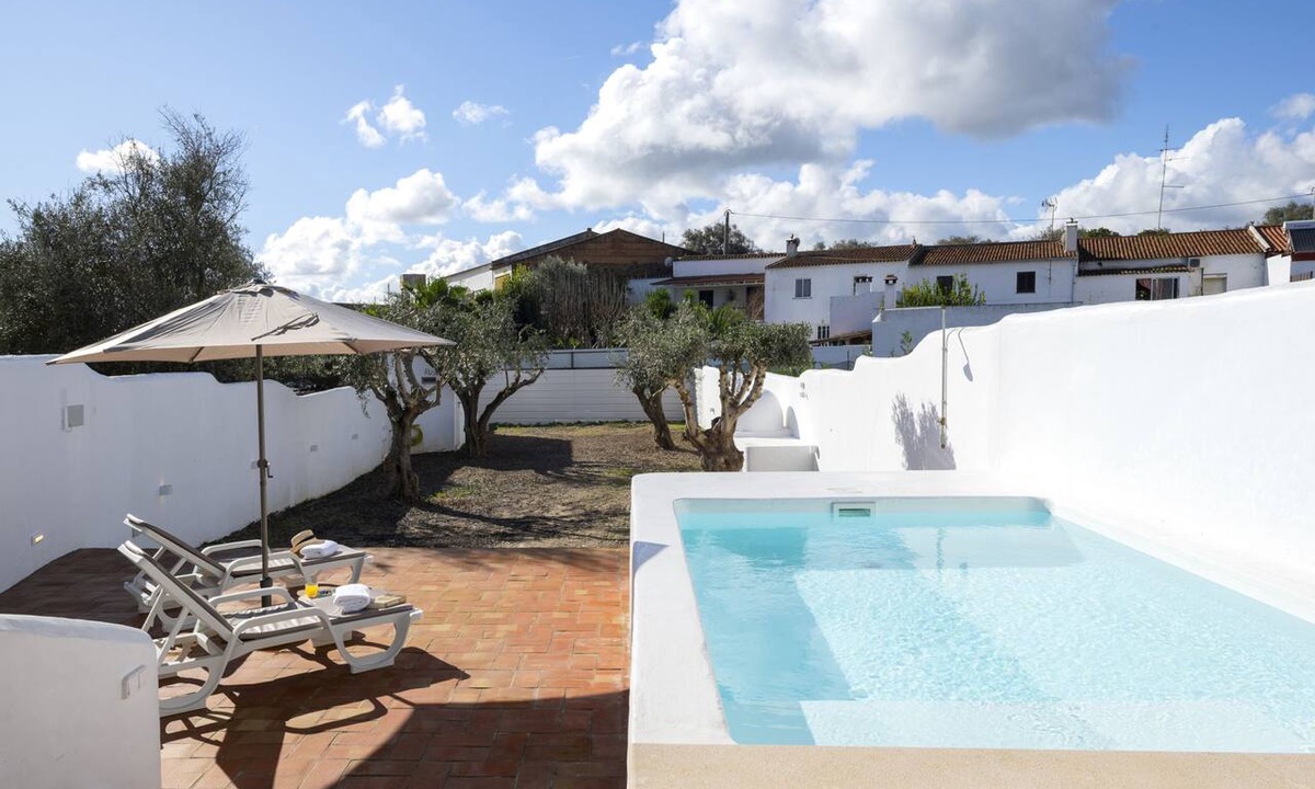 Salvada House | Casa Oliva Refúgio Rural Contemporâneo