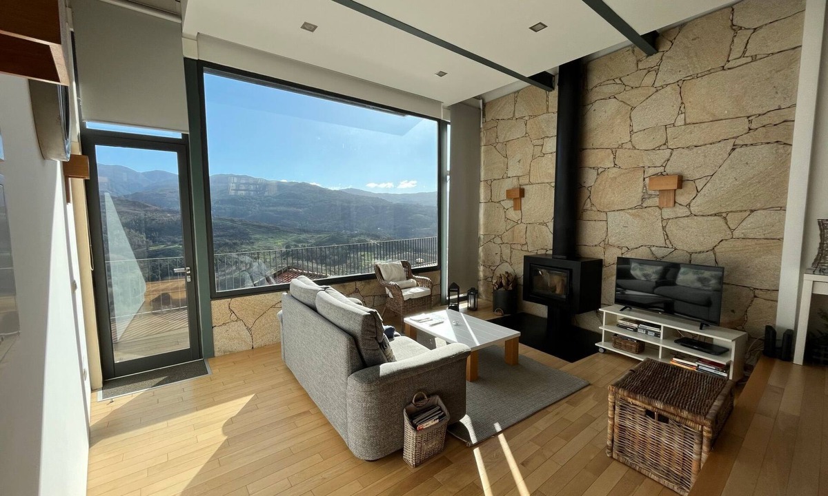 Arcos de Valdevez House | Casas das Olas 3 - Großartige Aussicht, 2 Pools, idealer Ort zum Entspannen und by Interhome
