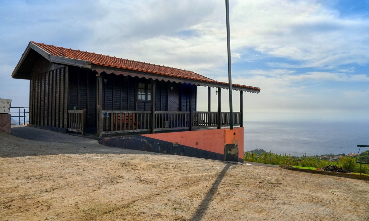 Ponta do Sol Ski Chalet | Chalet do Relógio d’Água, a Home in Madeira