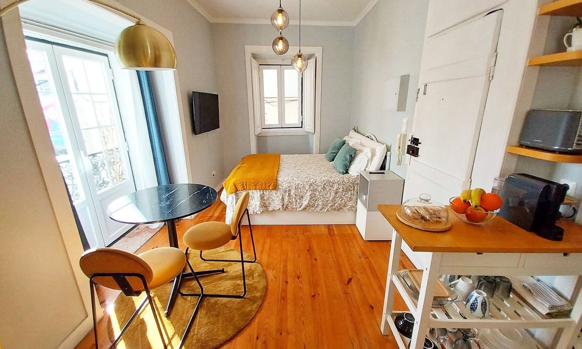 Santo Estevao Apartment | Charm Studio in the Heart of Alfama - Fado Museum - Metro