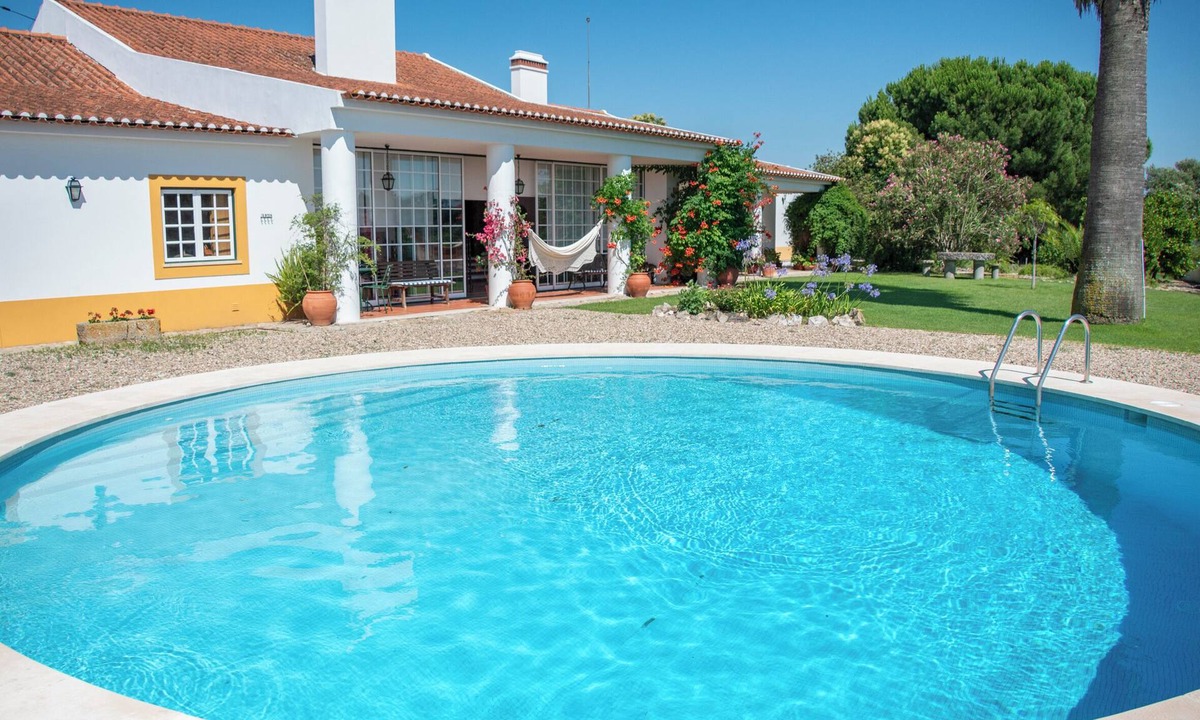 Santarem House | Charming peaceful beautiful house in a small village, only one hour from Lisbon.