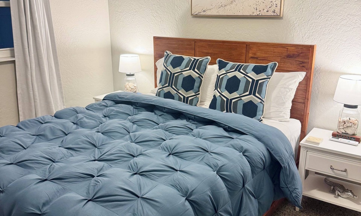 Coquina Key House | Coquina Key Cottage 2-bedroom house close to downtown St. Petersburg