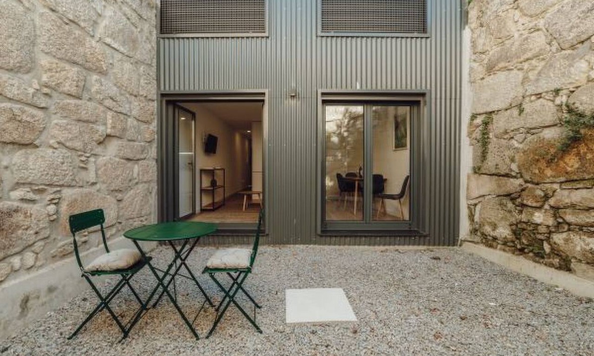 Campanha Apartment | COURTYARD OPORTO DESIGN APARTMENT K WITH TERRACE by Interhome