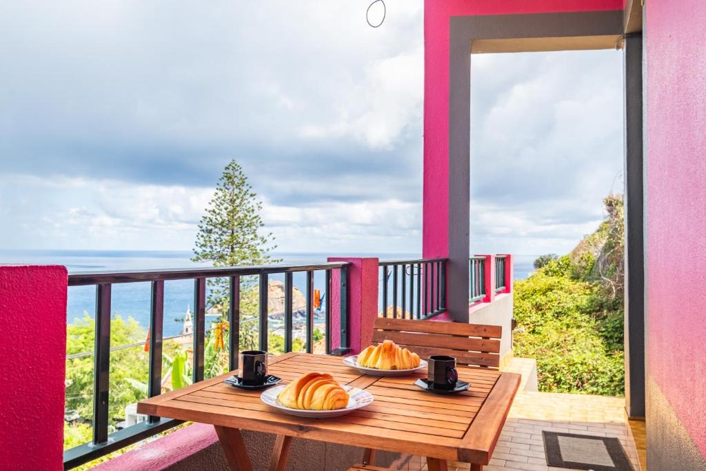 Porto Moniz House | De Freitas Home by Rent-a-key