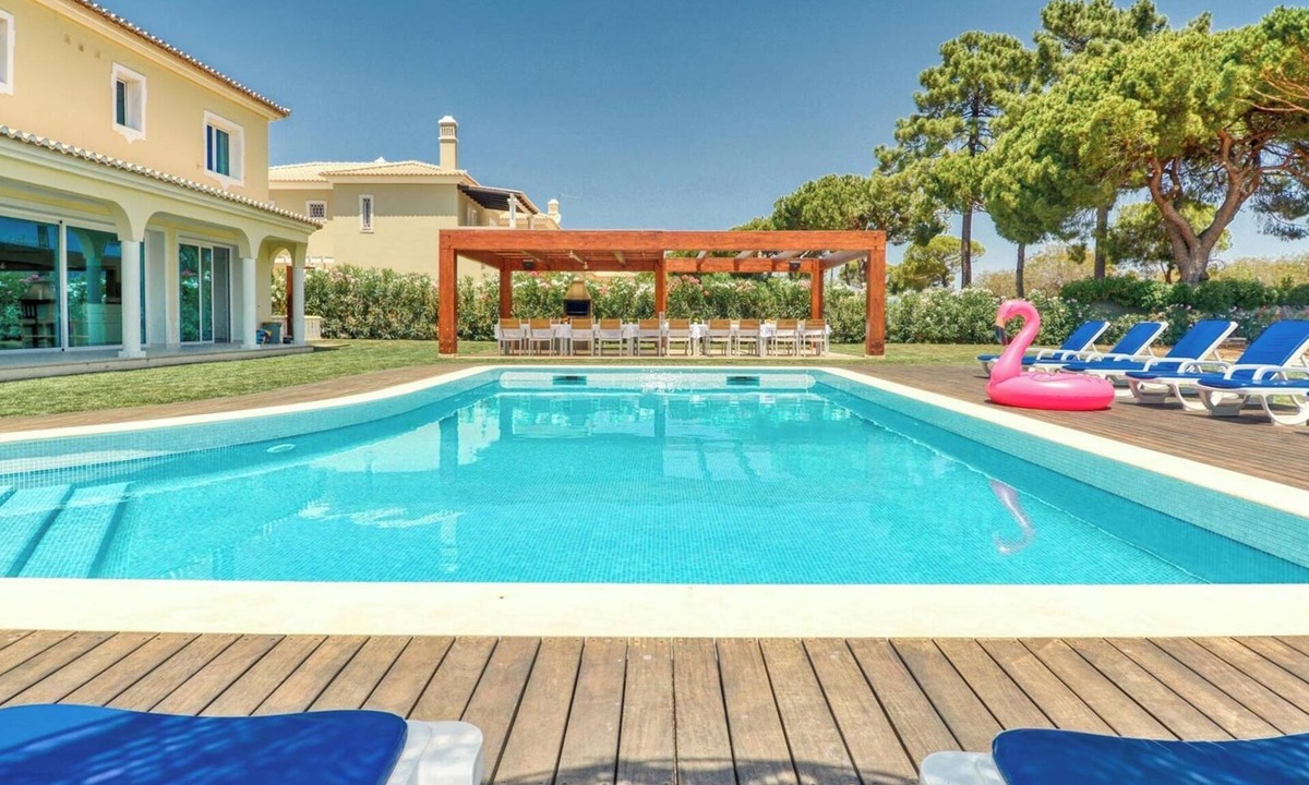 Quarteira Villa | Dream villa w/luxury services PROMOTION - Last dates!