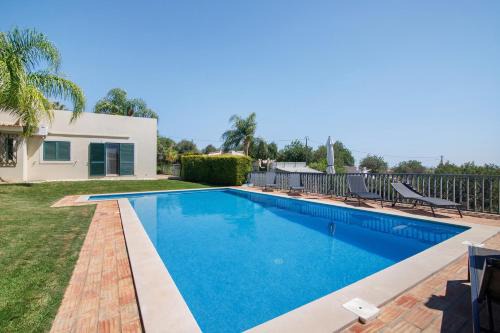 Valados House | Excelente Studio