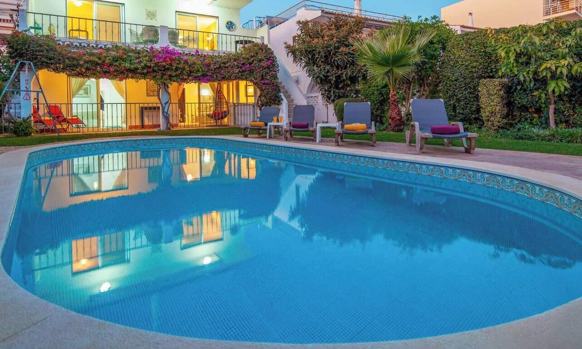 Olhos D'Agua Villa | Family Villa w/Pool in Olhos d’Água