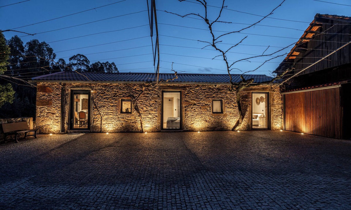 Trofa Ski Chalet | Garden retreat near Porto