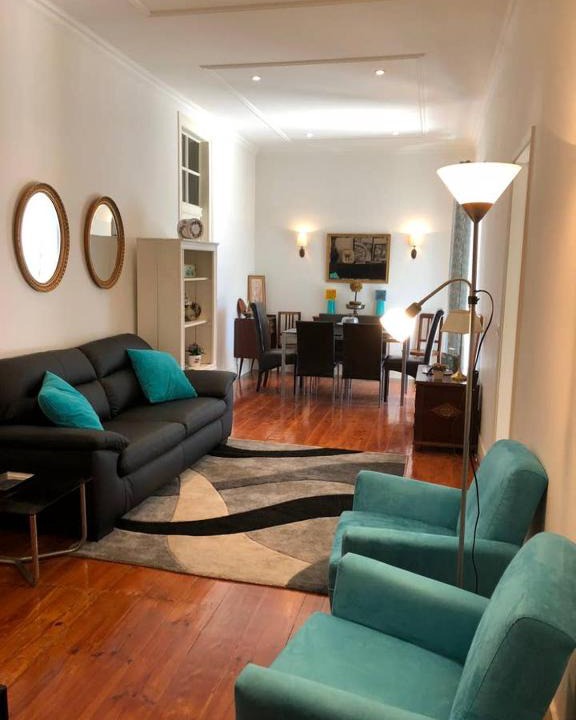 Santa Isabel Apartment | Grandmommy's House - Traditional and comfy Lisboan apartment
