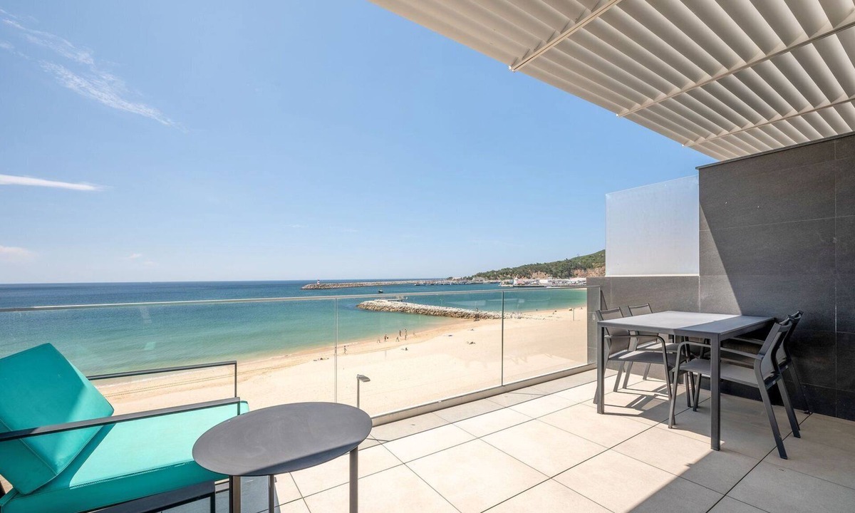 Santiago Apartment | GuestReady - Golden sea view retreat 2