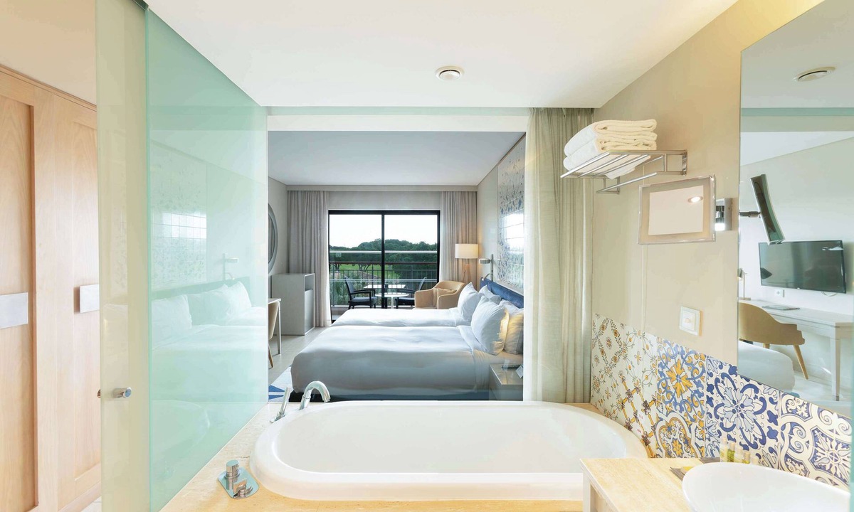 Vilamoura Resort | Hilton Vilamoura As Cascatas Golf Resort & Spa