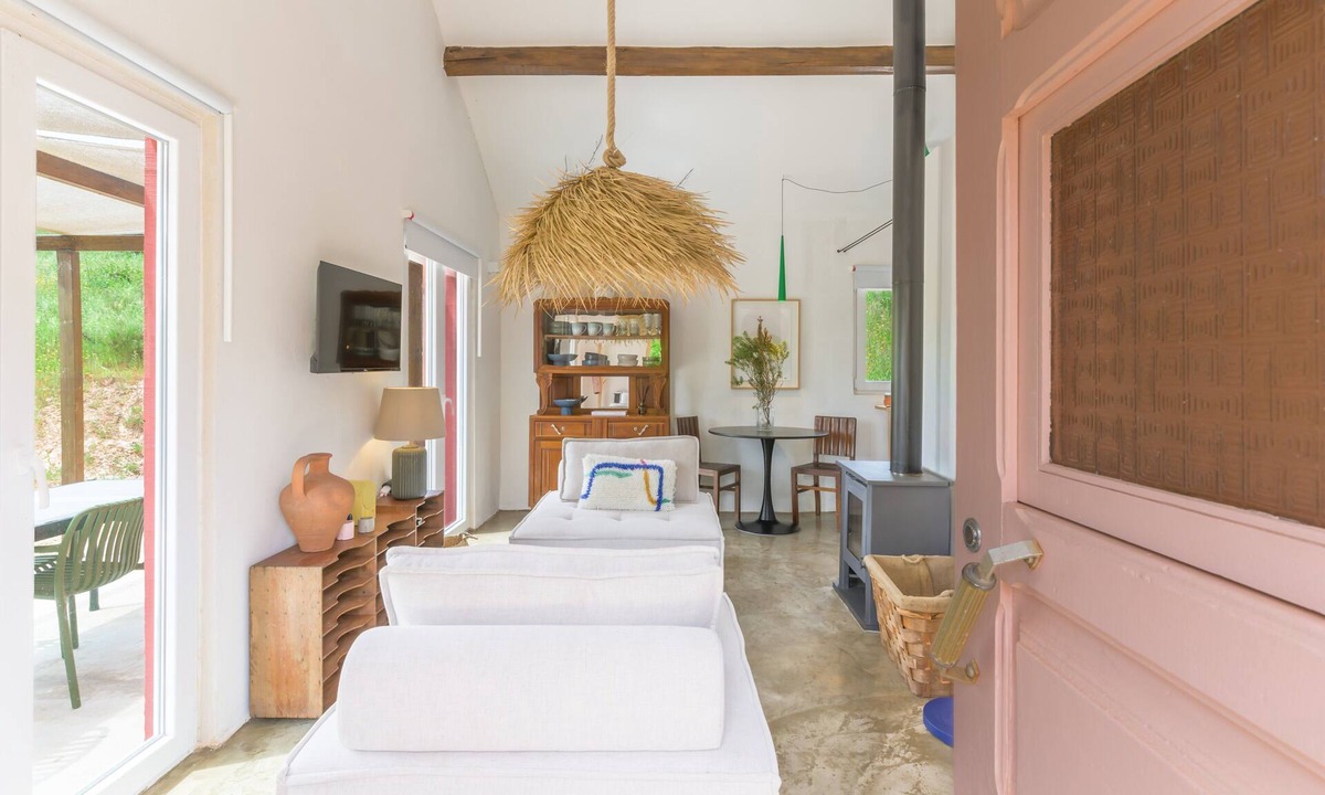 Sao Luis House | Holiday Home 'Cozy Countryside Studio' with Private Terrace, Private Garden and Wi-Fi