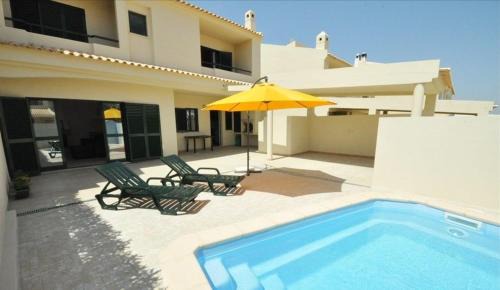 Urbanizacao dos Calicos House | Holiday House