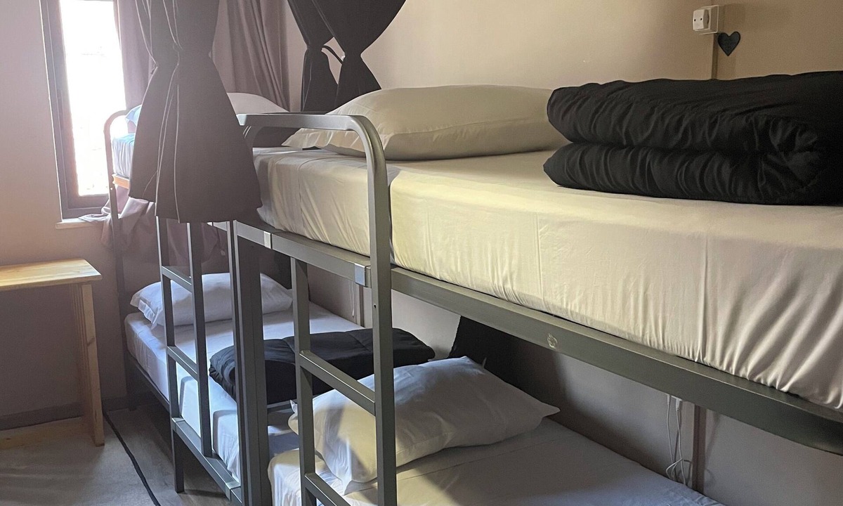 Vila Praia de Ancora Hostel | Hostel Aqui Há Gato