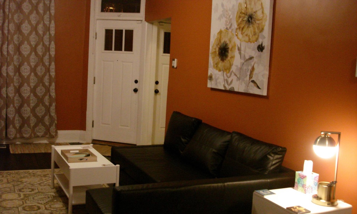 Soulard House | House in Soulard near Downtown, Arch, Busch Stadium and anheuser busch brewery