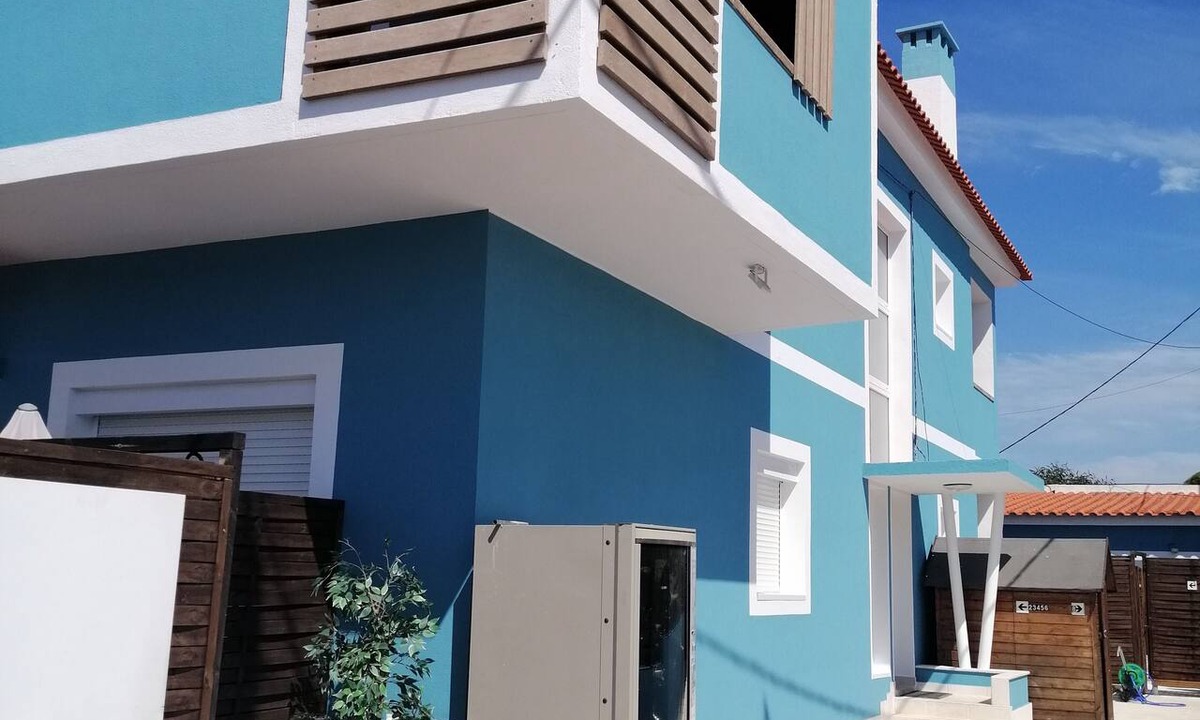 Costa de Caparica Apartment | Lisbon Beach Apartments 4. Beach 5 minutes, terrace, barbecue, pets welcome