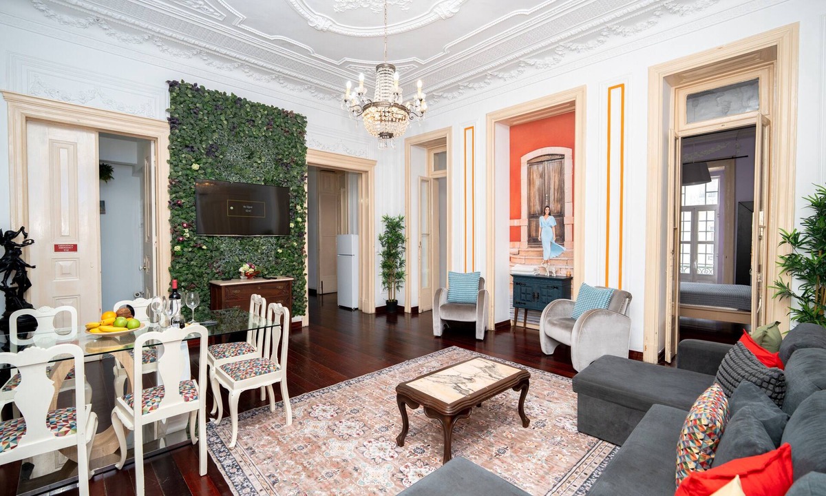 Mouraria Apartment | Lisbon Central — Grand, High Ceilings 3-Bed, 2 bath Apartment