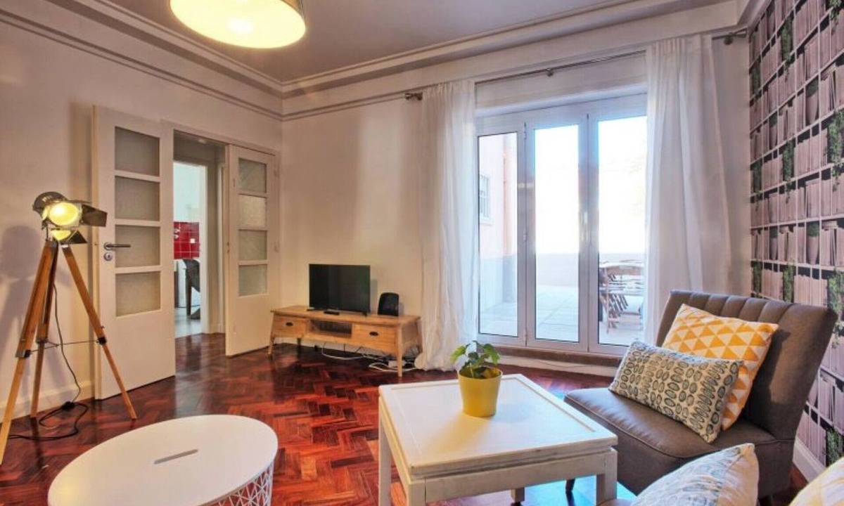 Lisbon Old Town Apartment | Liverpool Terrace