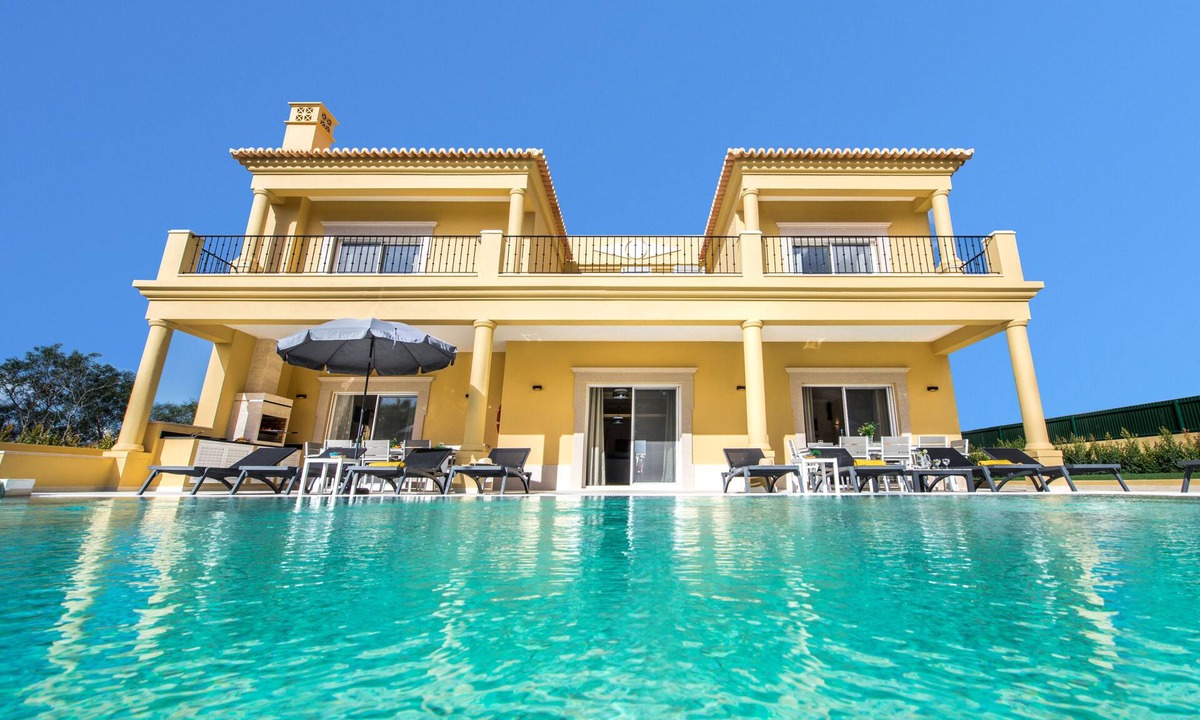 Albufeira Villa | Luxury 14 bedroom Quinta De Carmo