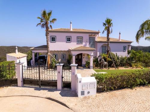 Budens Villa | Nice Villa in Budens with pool