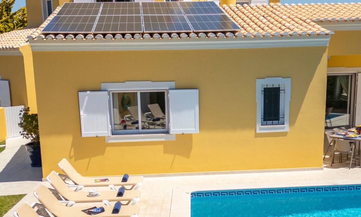 Gale Villa | Peaceful villa with heatable pool in Galé