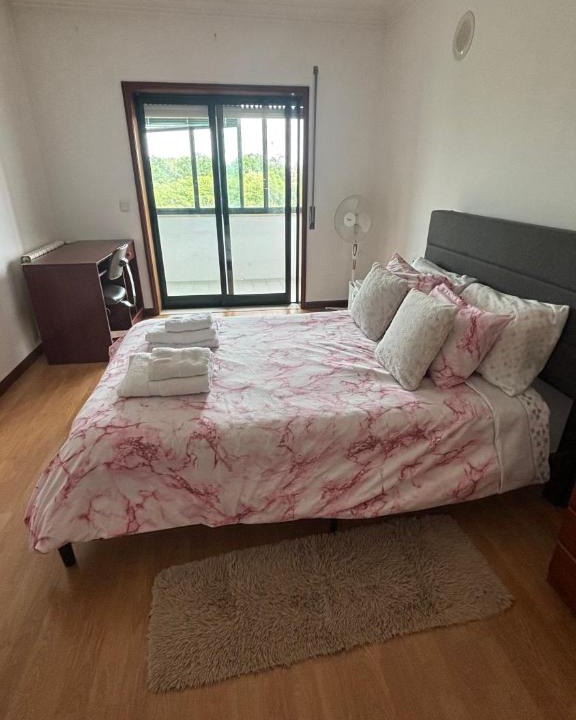 Viseu House | Quarto duplo com varanda no centro de Viseu