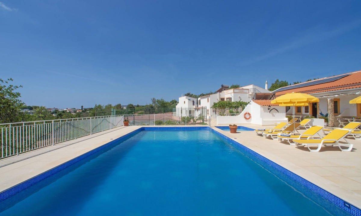 Mem Moniz House | Sebastião by Interhome