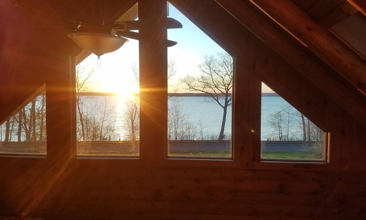 Town of Benton Cabin | Seneca lake Love Shack Route 14 Penn Yan NY in the heart of Wine Country