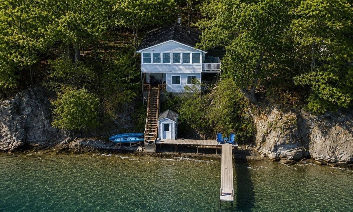 Town of Torrey House | Seneca Lakefront Getaway | Wine Trail/Private Dock