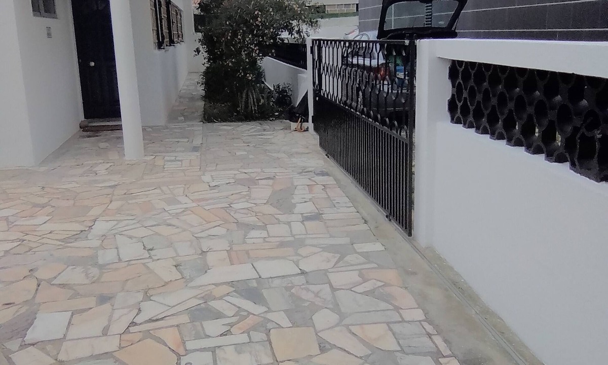 Manta Rota House | Single-story, 80 m² with a quiet garden, 300 m from the beach; air-conditioned, Wi-Fi, TV, pet-friendly