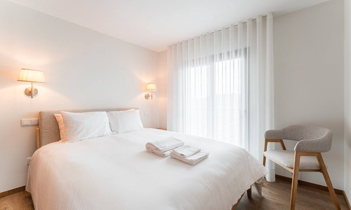 Fareja Apartment | Sleek rural escape in Gémeos