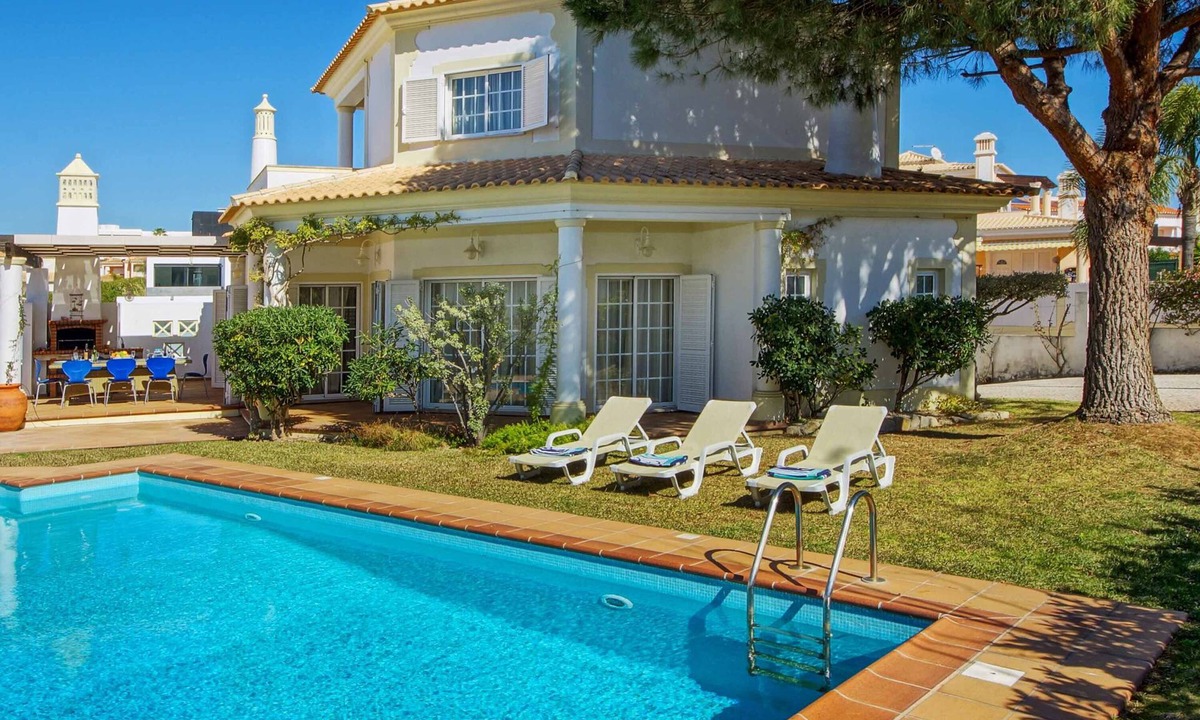 Gale Villa | Villa Costa Rica - Four Bedroom Villa, Sleeps 8