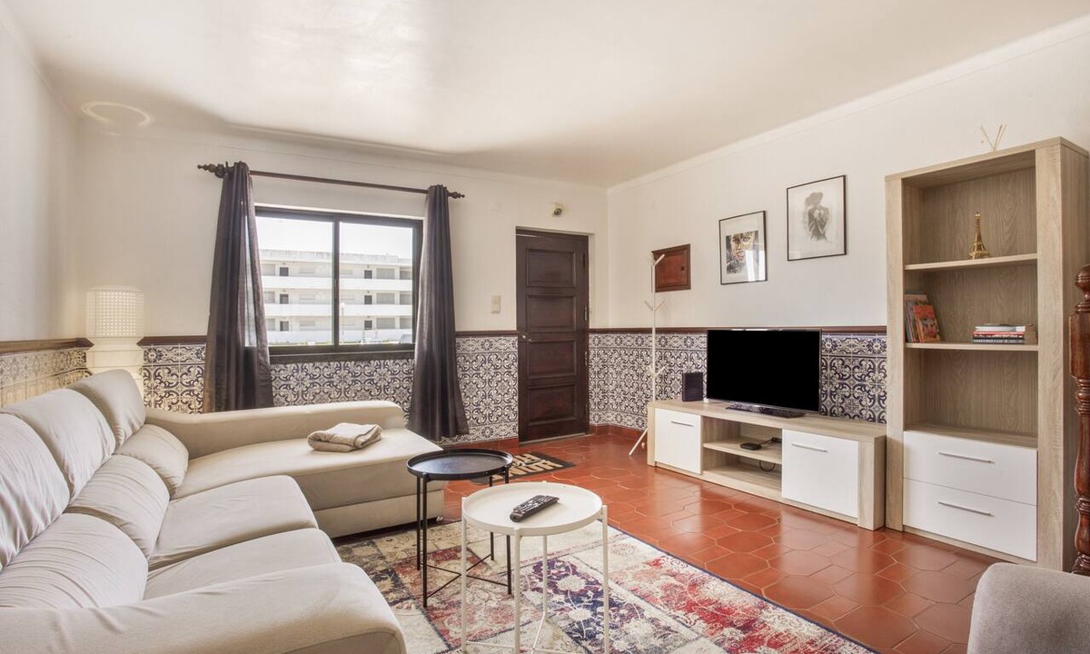 Baleal Villa | Villa 'Helio Baleal Beach House' with Sea View, Private Terrace and Wi-Fi