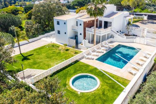 Porches Villa | Villa Horizon Grande - Stunning Luxury villa great location sleeps 16