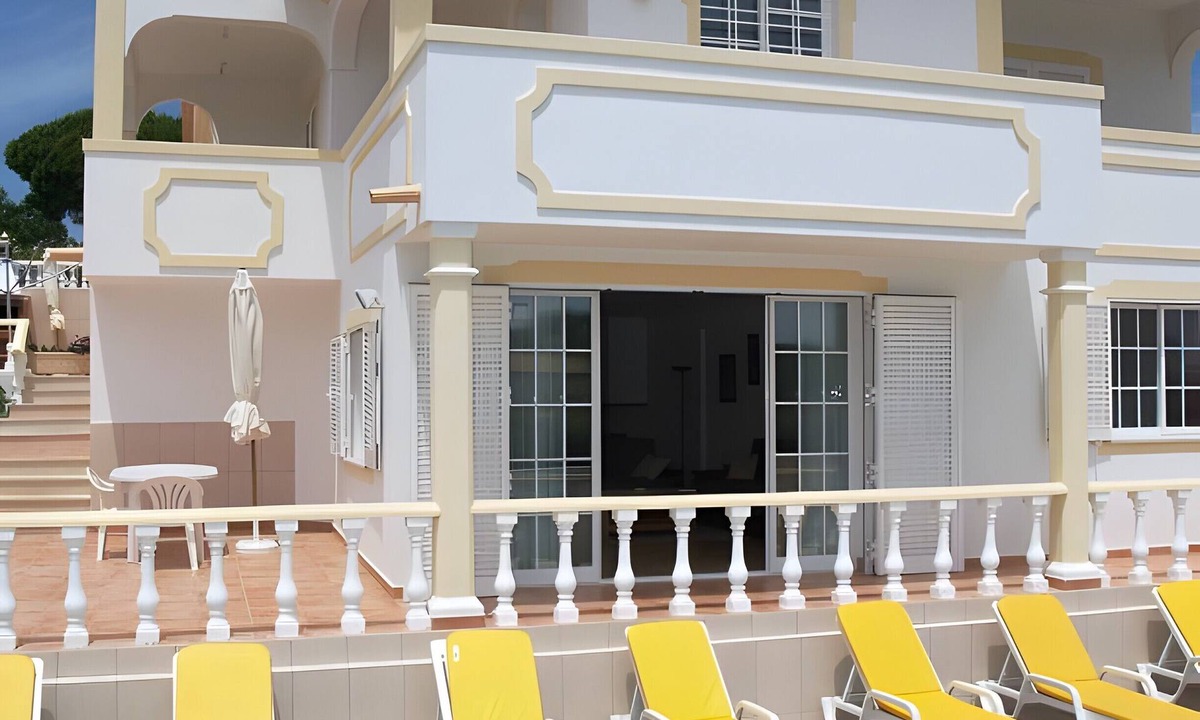Vale Navio House | Villa Mariamar with Private Pool, Wi-Fi, and Air Conditioning