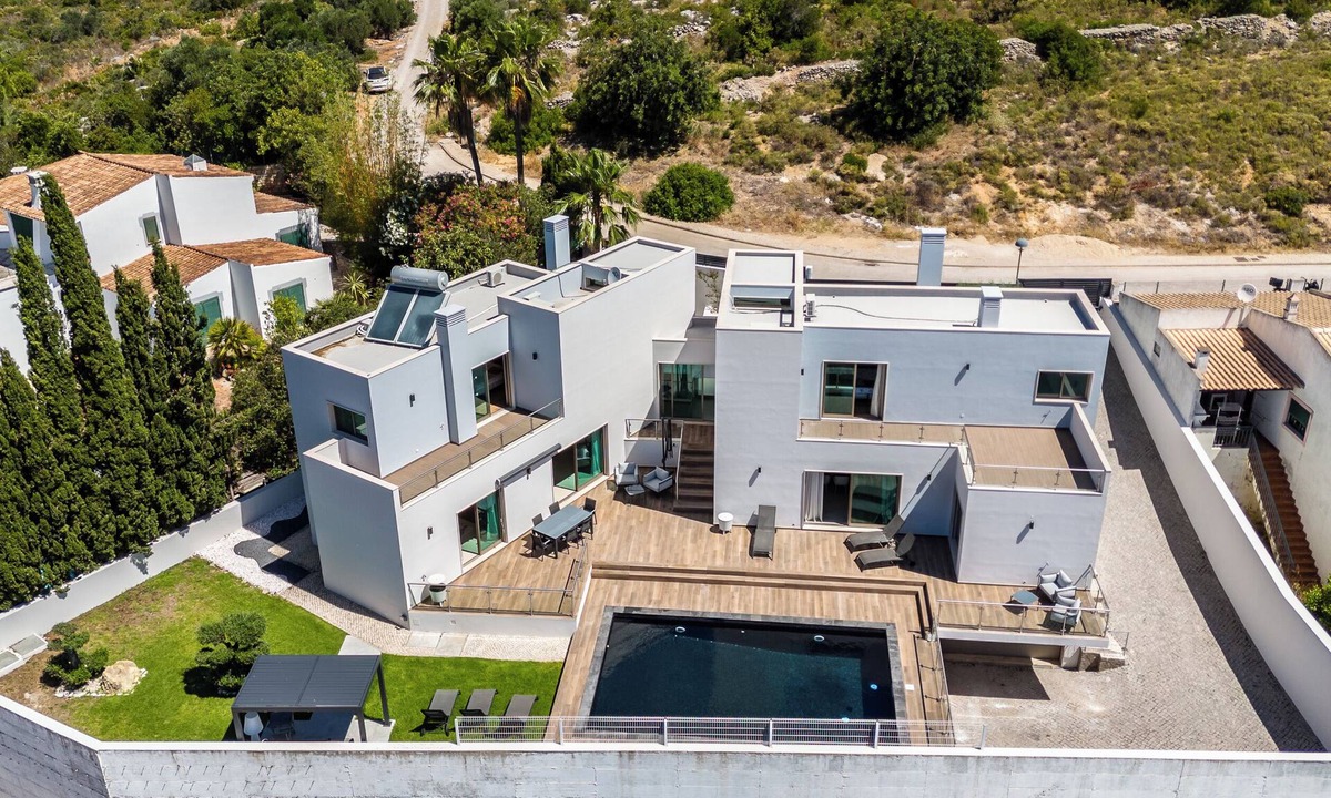 Olhao Ski Chalet | Villa Miradouro Do Sul by Marenssa