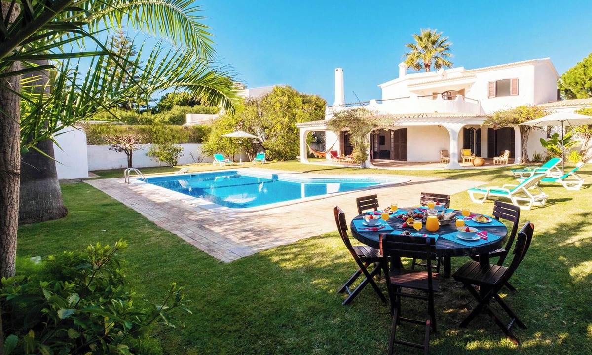Gale Villa | Villa with heatable pool and BBQ in Albufeira