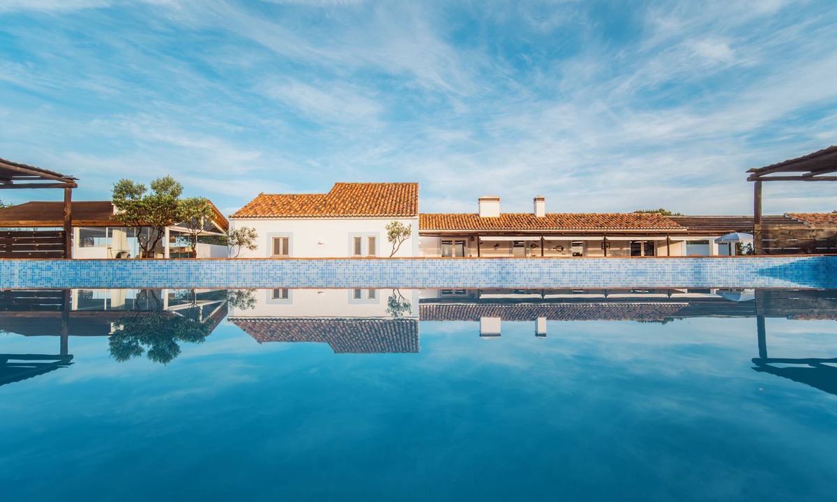 Baiona Cottage | Your exclusive retreat in the heart of nature! Country house, swimming pool, 10 bedrooms.