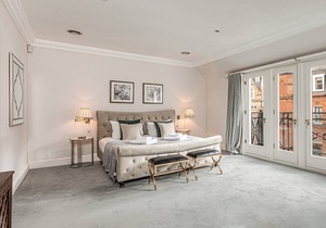 Apartment ∙ 6 bedrooms ∙ 12 guests in Knightsbridge